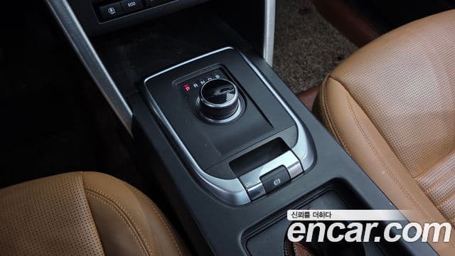 Land Rover Discovery Sport 2018 — Фото 9/20