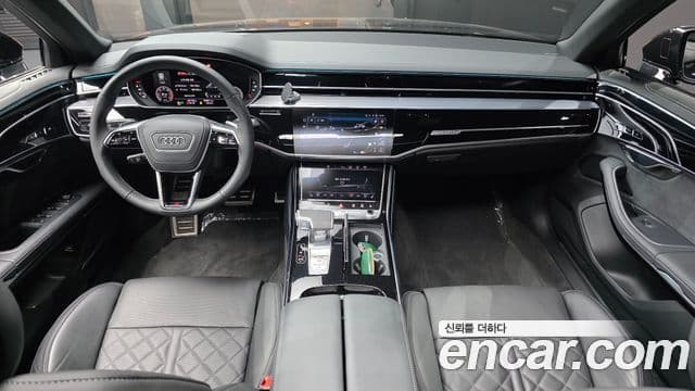 Audi A8 2023 — ფოტო 7/20