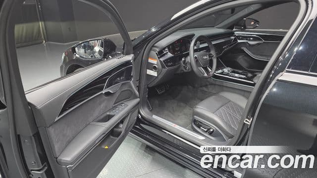 Audi A8 2023 — ფოტო 10/20