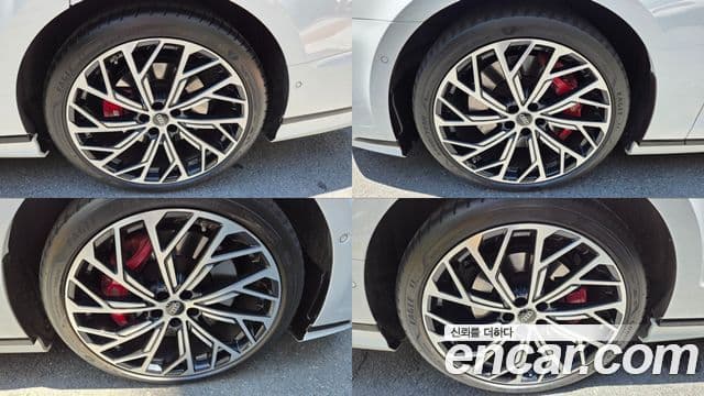 Audi S8 2023 — Photo 12/20