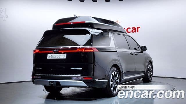 Kia Carnival 2022 — Фото 1/20
