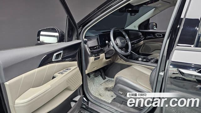 Kia Carnival 2024 — ფოტო 8/20