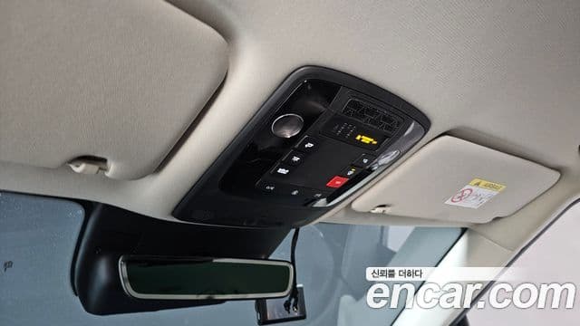 Kia Carnival 2024 — ფოტო 19/20