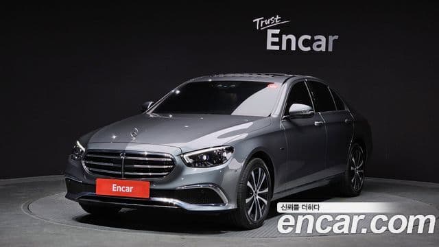 Mercedes-Benz E-Class 2021 — ფოტო 20/20
