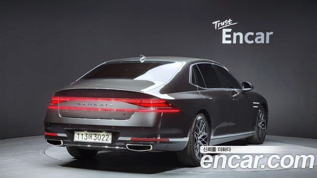 Genesis G90 2023 — Şəkil 2/20