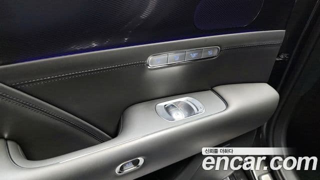 Genesis G90 2023 — Şəkil 37/38