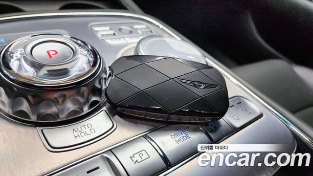 Genesis G90 2023 — Şəkil 17/38