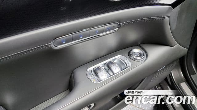 Genesis G90 2023 — Şəkil 28/38