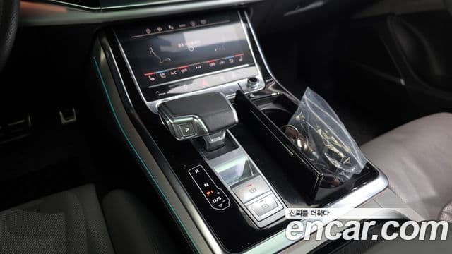 Audi Q7 2022 — ფოტო 9/20