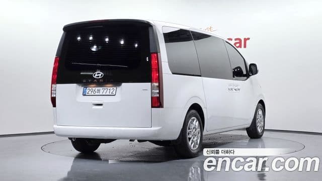 Hyundai Staria 2024 — Şəkil 16/20