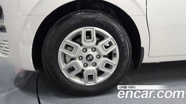 Hyundai Staria 2024 — Şəkil 9/20