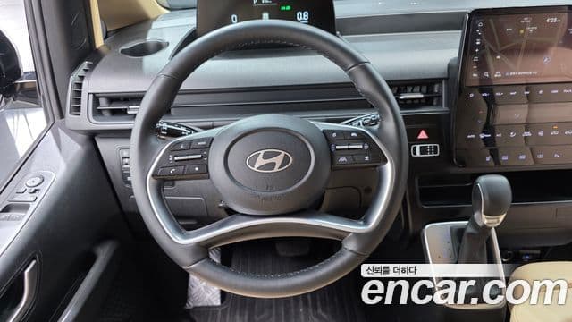 Hyundai Staria 2024 — Şəkil 13/20