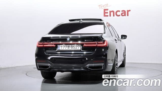 BMW 7 Series 2021 — ფოტო 3/20