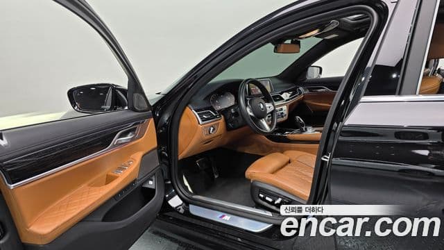BMW 7 Series 2021 — ფოტო 11/20