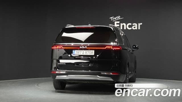 Kia Carnival 2023 — Şəkil 4/20