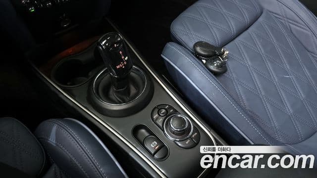 Mini Cooper S Countryman 2023 — ფოტო 9/20