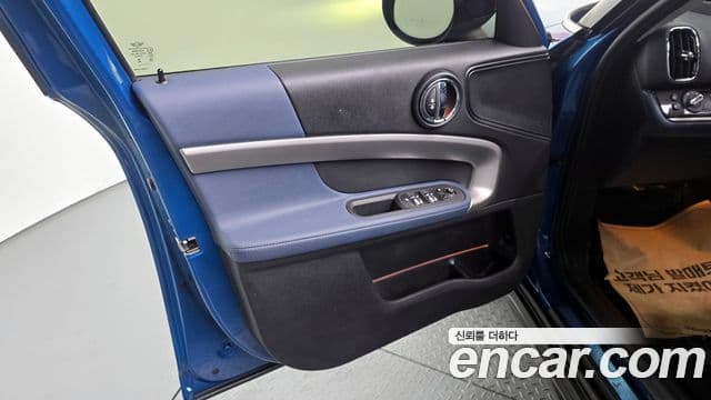 Mini Cooper S Countryman 2023 — Photo 30/31