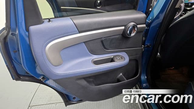 Mini Cooper S Countryman 2023 — Photo 13/31