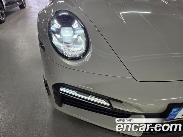 Porsche 911 2023 — Şəkil 18/20