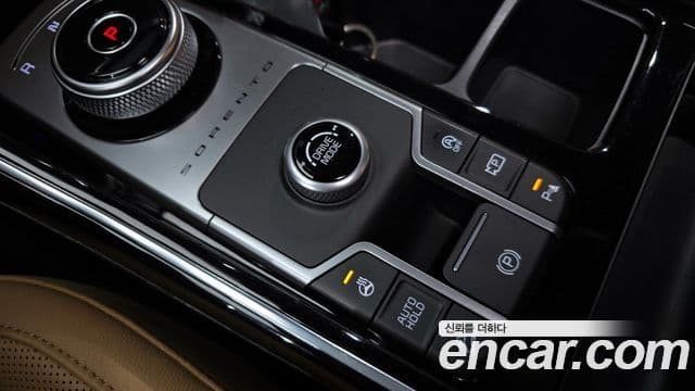 Kia Sorento 2020 — Фото 18/20