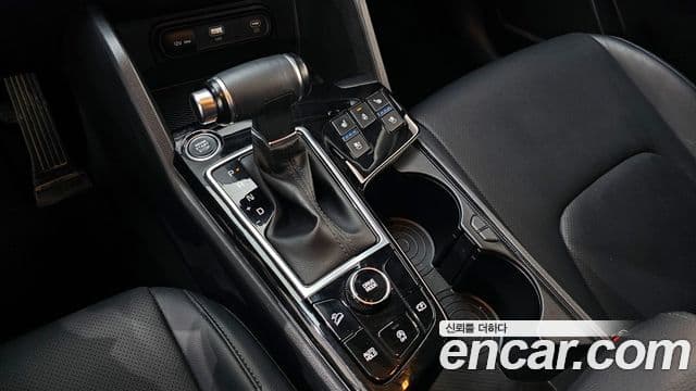 Kia Sportage 2023 — ფოტო 9/20
