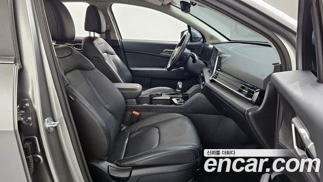 Kia Sportage 2023 — ფოტო 11/20