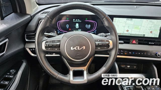 Kia Sportage 2023 — ფოტო 13/20