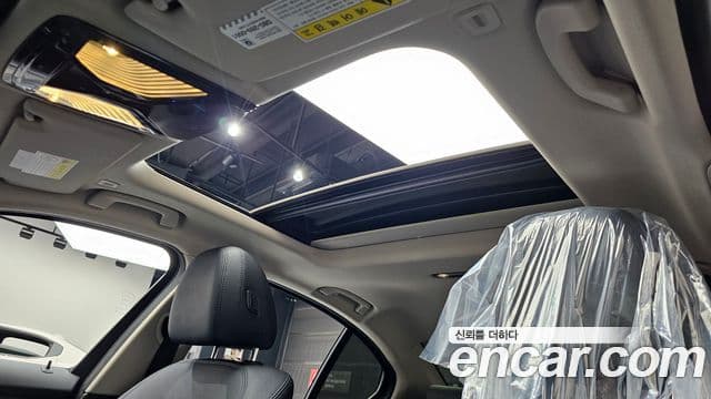 BMW 3 Series 2019 — Şəkil 16/20
