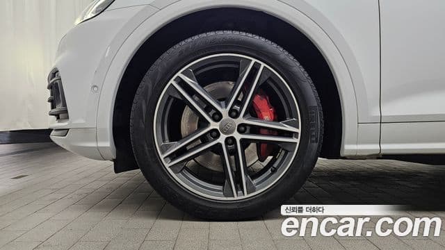 Audi Q5 2020 — Şəkil 5/20