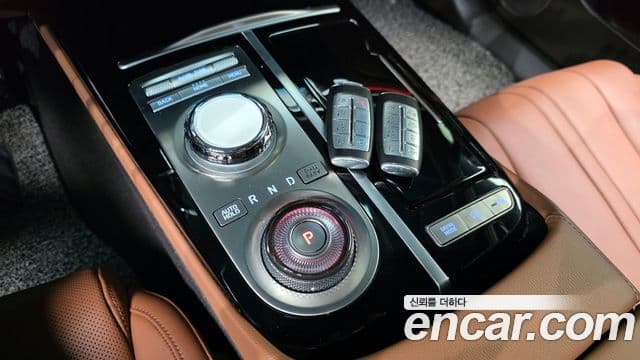 Genesis Electrified G80 2023 — Şəkil 8/20