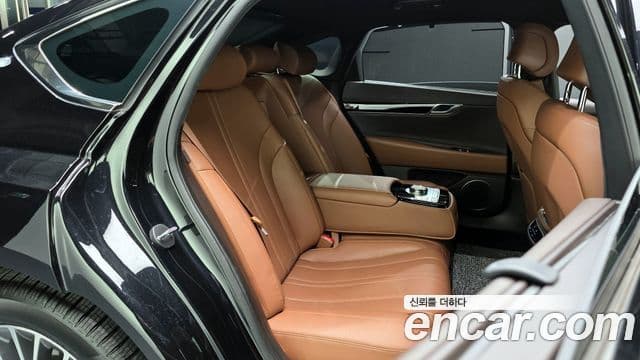 Genesis Electrified G80 2023 — Şəkil 11/20
