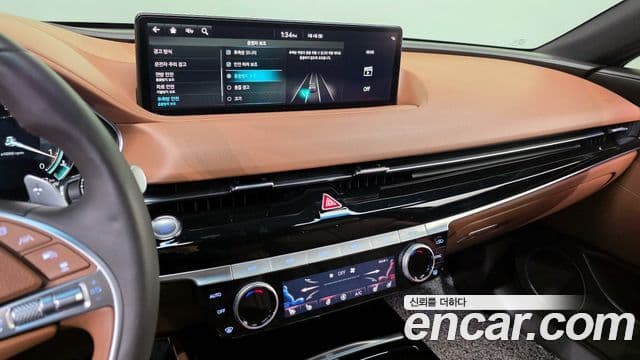 Genesis Electrified G80 2023 — Şəkil 17/20