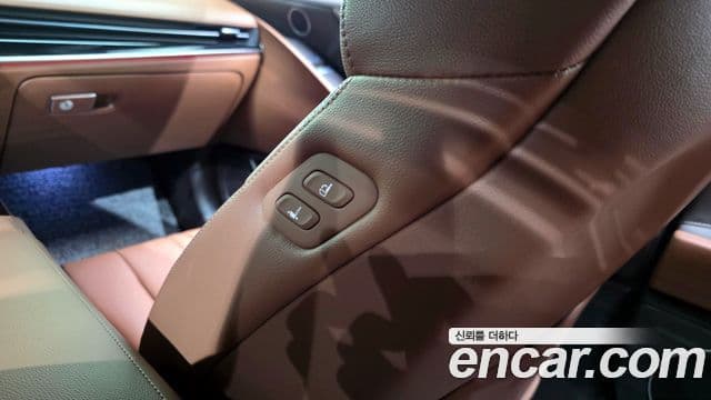 Genesis G80 2023 — Photo 27/36