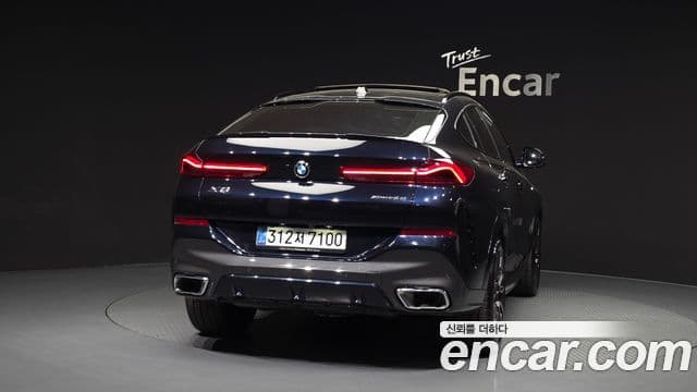 BMW X6 2025 — Photo 30/34