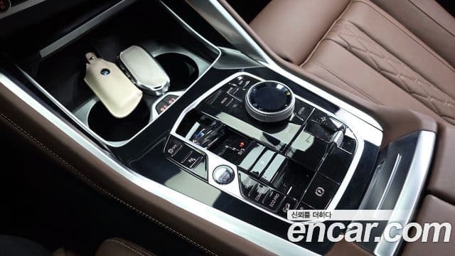 BMW X6 2025 — Photo 17/34