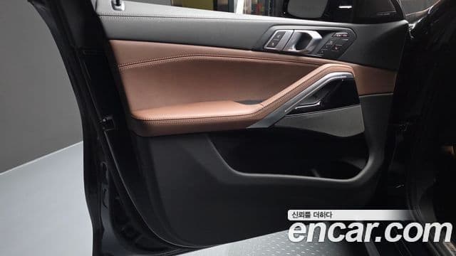 BMW X6 2025 — Photo 27/34
