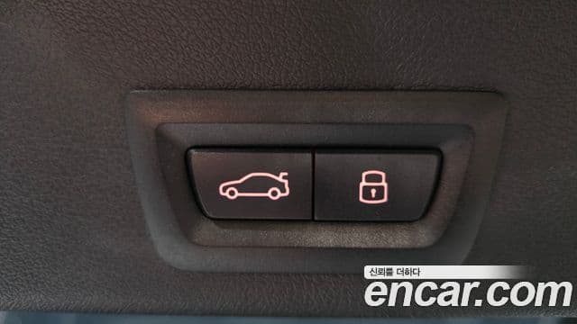 BMW X6 2025 — Photo 32/34