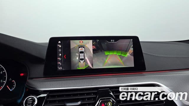 BMW 5 Series 2019 — Şəkil 14/20