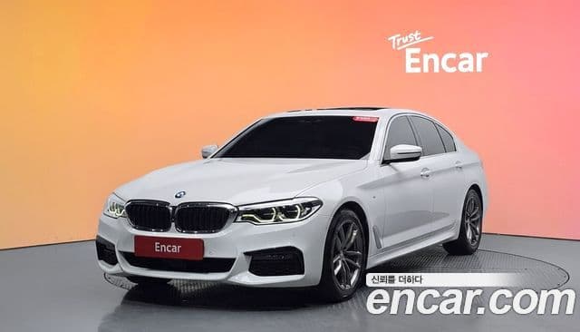 BMW 5 Series 2019 — Şəkil 1/20