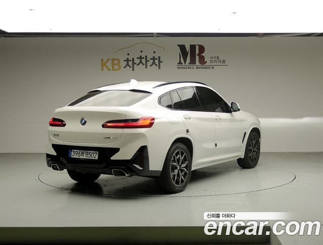 BMW X4 2022 — Photo 3/20