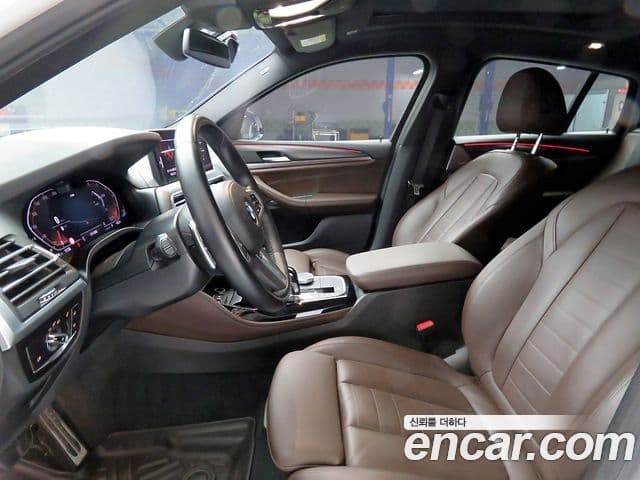 BMW X4 2022 — Photo 7/20