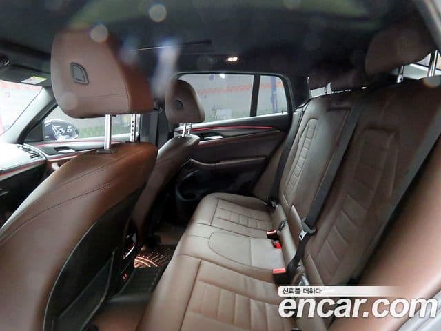 BMW X4 2022 — Photo 16/20