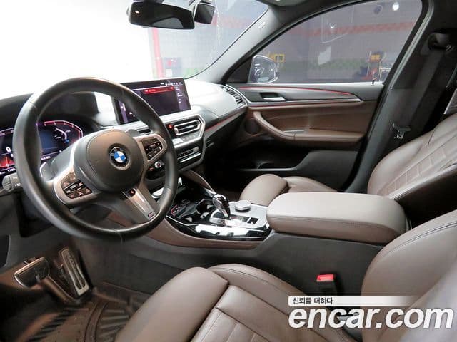BMW X4 2022 — Photo 10/20