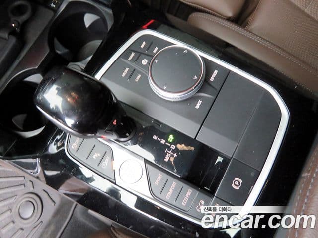BMW X4 2022 — Photo 18/20