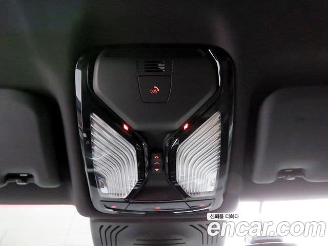 BMW X4 2022 — Photo 9/20