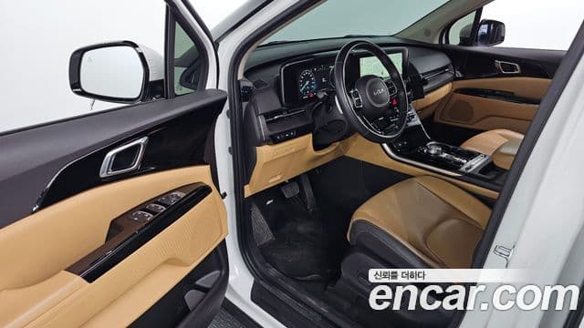 Kia Carnival 2021 — Фото 10/20