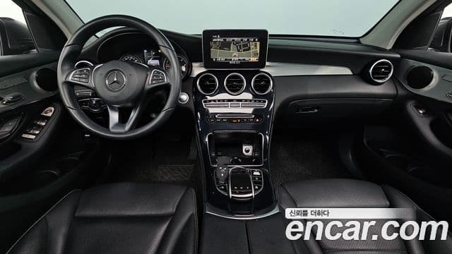 Mercedes-Benz GLC-Class 2018 — Şəkil 7/20