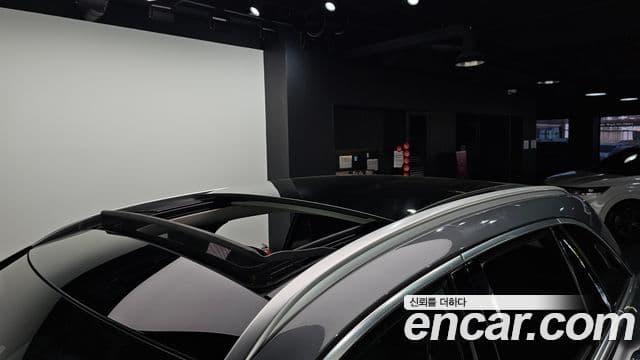 Mercedes-Benz GLC-Class 2018 — Şəkil 19/20