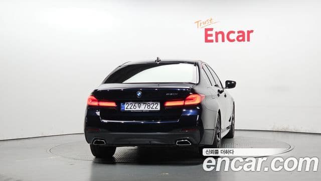 BMW 5 Series 2022 — Şəkil 2/20