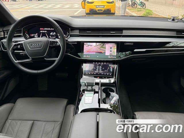 Audi A8 2023 — Фото 18/20